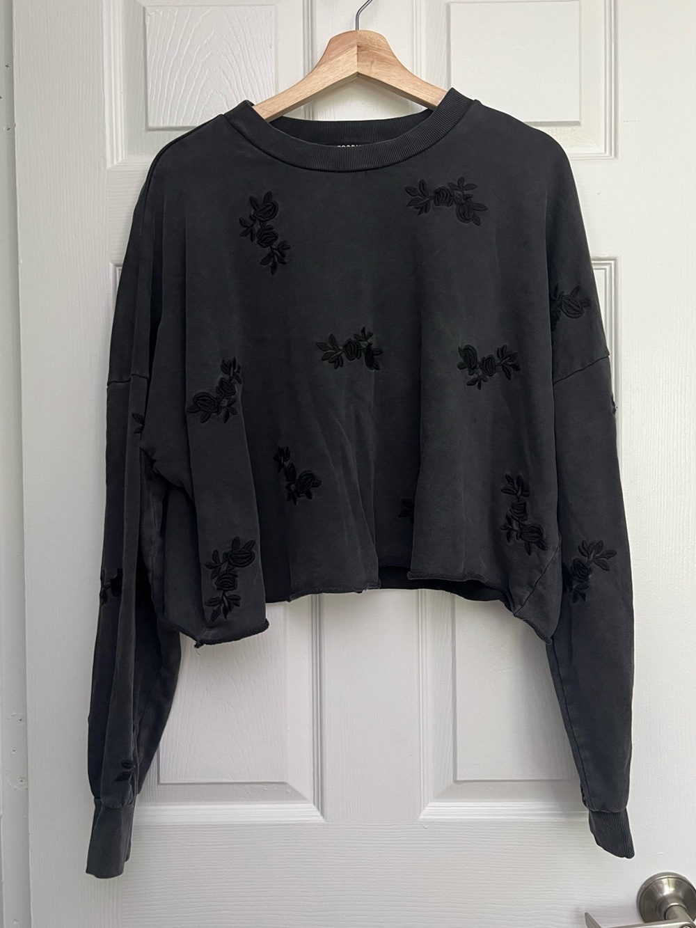 Torrid Cropped Oversized Floral Embroidered Sweatshirt